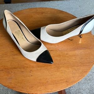 Salvatore Ferragamo Gold Heeled Pumps